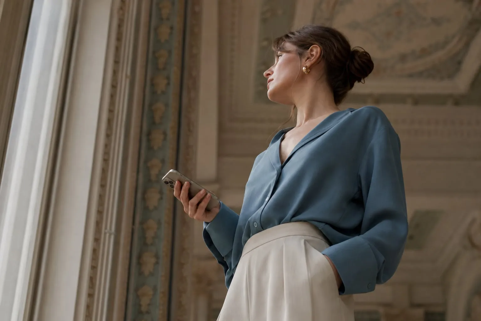 Como filmar moda em espaços culturais com celular hoje