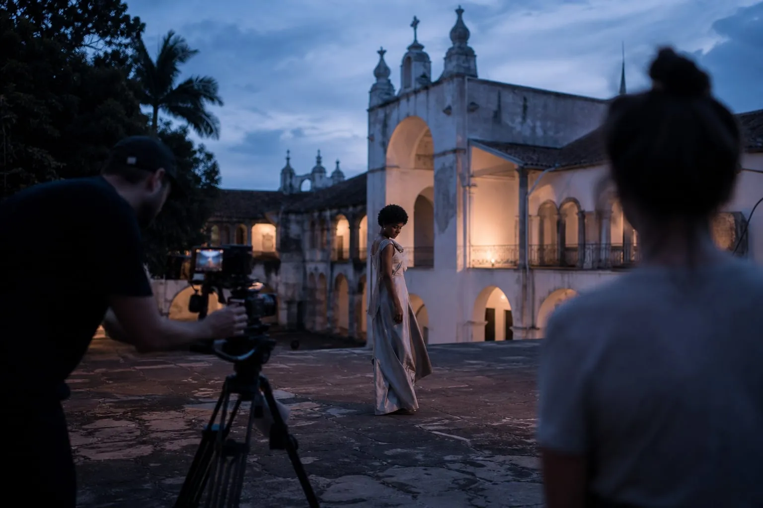 Filmagem de moda sustentável em espaços culturais: guia